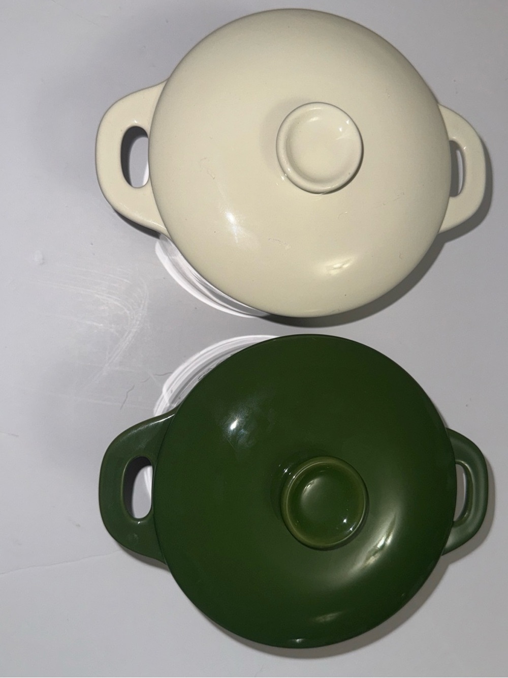 Brocc your body Cream and Olive Green Ceramic Covered Casserole Set